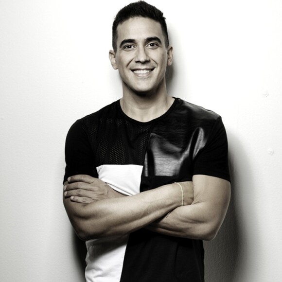 André Marques, após rumores de romance com Carla Diaz, se considera solteiro