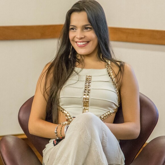 'Não tem preço!', diz a ex-BBB Emilly