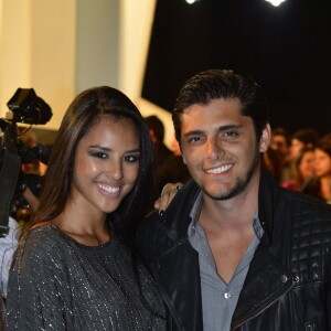 Yanna Lavigne e Bruno Gissoni seguem amigos após término do namoro