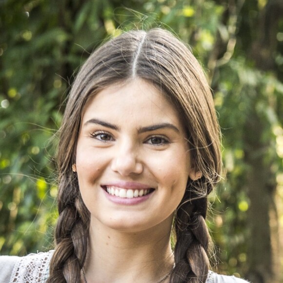 Camila Queiroz está longe das novelas desde 'Êta Mundo Bom!'