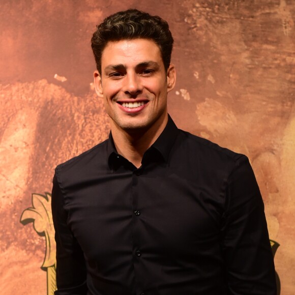 Cauã Reymond ganhou elogios da atriz Gabriela Spanic em programa de TV