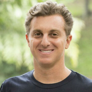 Luciano Huck negou ter oferecido R$ 6 milhões para o Salgueiro. 'Apresentador foi procurado por um compositor, uns três ou quatro meses atrás, que queria escrever um samba-enredo sobre ele e oferecer para escolas. Ele não aceitou', disse a porta-voz