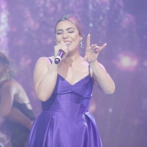 Casada com Rafael Cabral, Naiara Azevedo está na expectativa para a chegada dos filhos