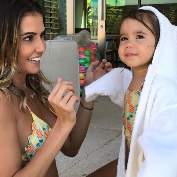 Deborah Secco precisou ficar afastada da filha para gravar um filme em São Paulo