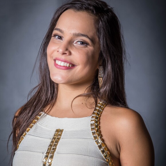 A ex-BBB Emilly se envolveu em uma polêmica com a 18K Watches
