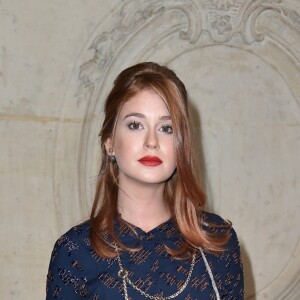 Marina Ruy Barbosa posou com um look muito parecido com o da mãe, Gioconda