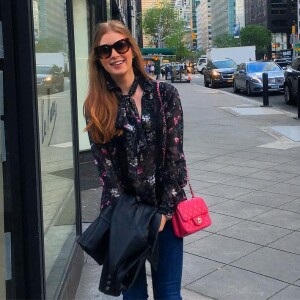 Marina Ruy Barbosa, após viagem a Nova York, está em Paris