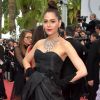 A atriz tailandesa Araya A. Hargate foi de vestido Olivier Theyskens para o segundo dia do Festival de Cannes, no Sul da França, nesta quinta-feira, 18 de maio de 2017