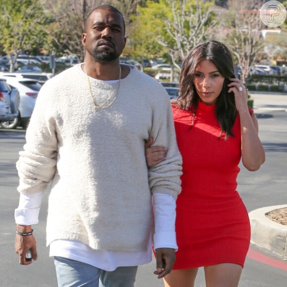 Kim Kardashian se casará com Kanye West no dia 24 de maio em Paris. O casal é pai de North West