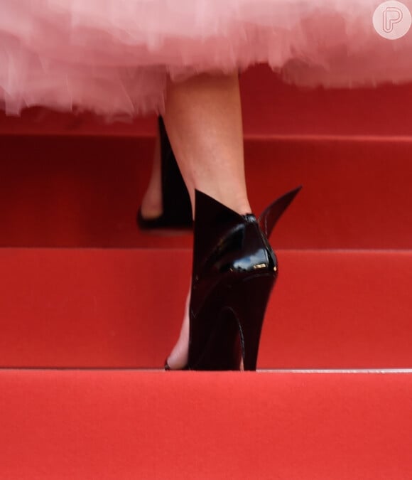 Os sapatos de Nicole Kidmann também são da grife Calvin Klein