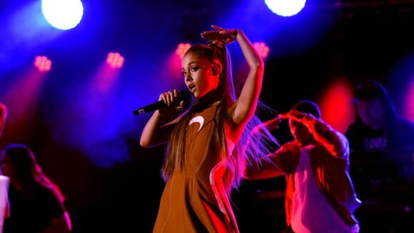 Ataque terrorista após show de Ariana Grande deixa 19 mortos em Manchester