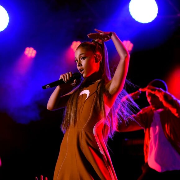 Explosões após show de Ariana Grande em Manchester deixam 20 mortos nesta segunda-feira, dia 22 de maio de 2017