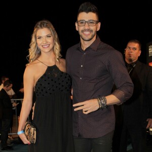 Andressa Suita relembrou o início do namoro com Gusttavo Lima e confesseu que o ciúmes diminuiu