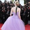 O longo Rodarte foi usado por Elle Fanning na exibição do filme 'The Beguiled' no Festival de Cannes 2017