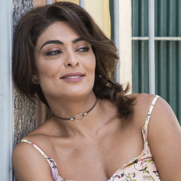 'Esses dias eu vi um 'Biburra'. Eu amei 'Biburra'. Chego aqui e falo 'A Biburra chegou', brinca Juliana Paes sobre a repercussão da personagem nas redes sociais