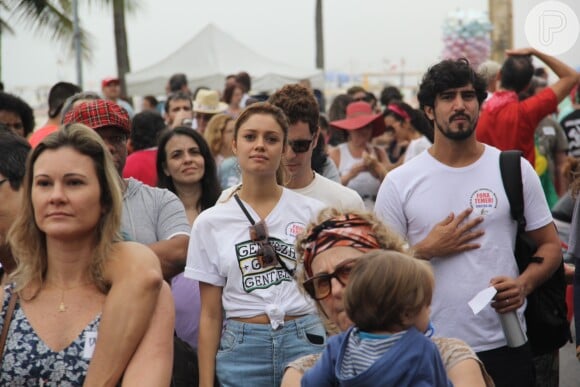 Sophie Charlotte e marido, Daniel de Oliveira, participam de manifestação a favor das eleições diretas