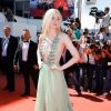 Elle Fanning de Gucci na 70ª edição do Festival de Cannes, realizado no Sul da França