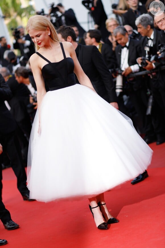 O vestido Calvin Klein usado por Nicole Kidman no Festival de Cannes 2017 contava com 165 metros de tule