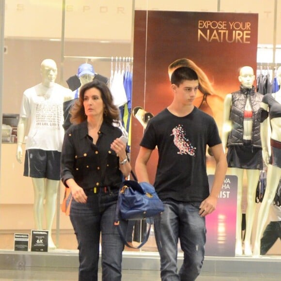 Fátima Bernardes contou ainda no 'Encontro' que o filho nunca teve habilidade para futebol: 'Beatriz jogava muito mais bola do que você'