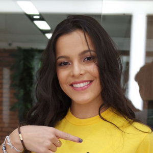 Ex-BBB Emilly será noiva em arraial beneficente da CACCST