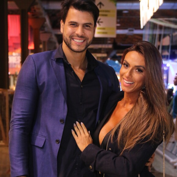 Nicole Bahls e Marcelo Bimbi vão se casar no luxuoso hotel Copacabana Palace, no Rio