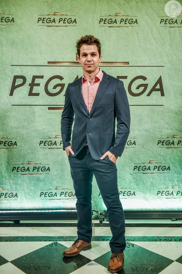 João Villa é Jefferson na novela 'Pega Pega'