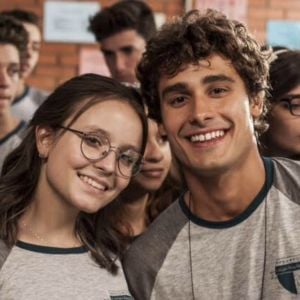 Par de Larissa Manoela em filme, Bruno Peixoto ri com fãs: 'Thomaz com ciúme!'