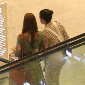 Marina Ruy Barbosa e Luma Costa deixam shopping no Rio de Janeiro