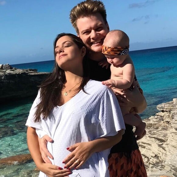 'Por enquanto, está bom um casalzinho', afirmou Thais Fersoza