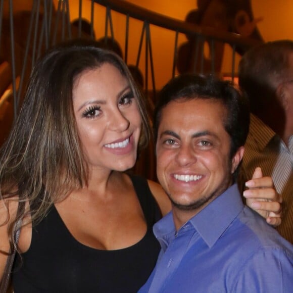 Thammy Miranda e namorada, Andressa Ferreira, planejam ter filhos e não descartaram adoção