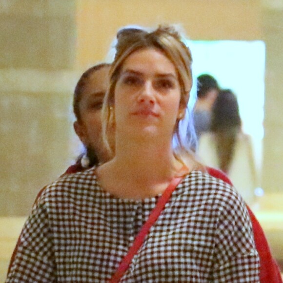 Giovanna Ewbank e o marido, Bruno Gagliasso, estão acusando advogada de calote