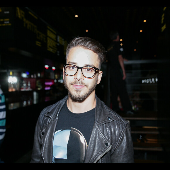 'Vivemos numa sociedade machista onde o premiado é aquele que pega um monte de mulher. A tendência é você crescer com uma cabeça machista', afirmou Junior