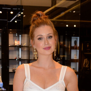 Marina Ruy Barbosa falou sobre seu casamento em evento no shopping JK Iguatemi, em São Paulo