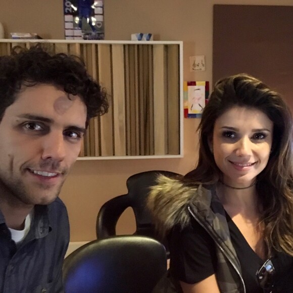 Paula Fernandes também se declarou para o namorado na web: 'Assim como não podemos conter o vento, você chegou. Bem-vindo ao meu coração, querido'