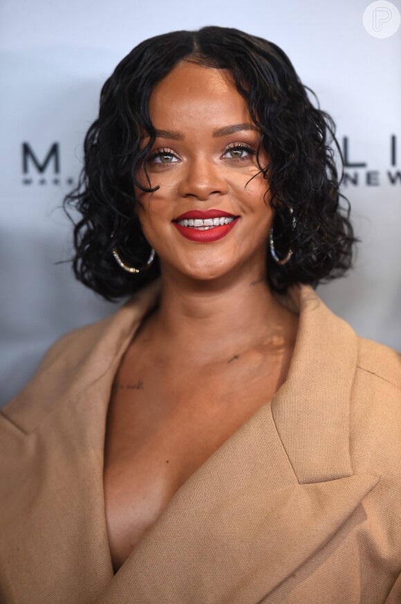 Rihanna assistiu ao primeiro jogo da final da NBA nesta quinta-feira, 1 de junho de 2017