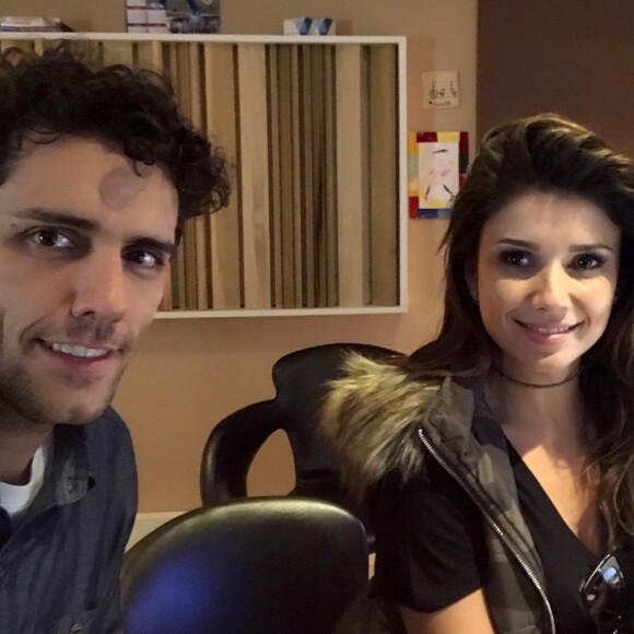 Paula Fernandes falou sobre namoro com o cantor lírico Thiago Arancam