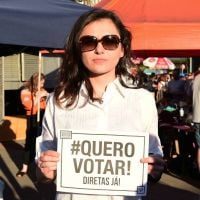 Monica Iozzi e Mel Lisboa participam de protesto pelas Diretas Já em São Paulo