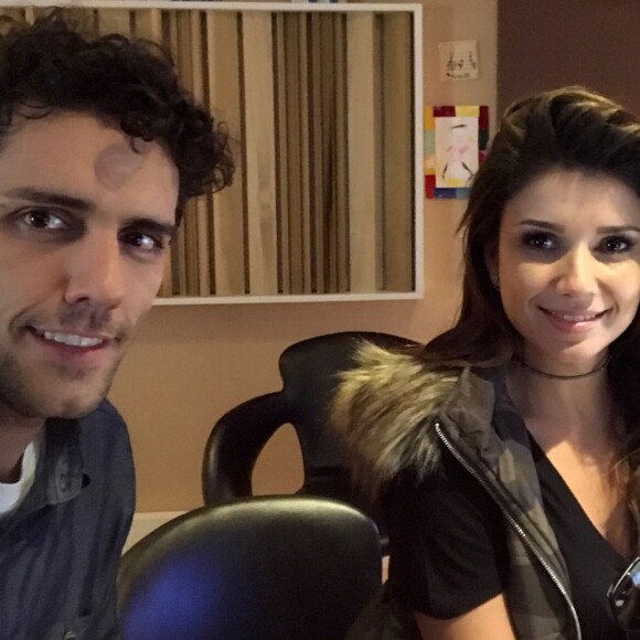 'Foi muito natural, sabe? Eu estava vivendo a minha vida... Mas, aconteceu', contou Paula Fernandes