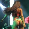 Durante o show na Jeunesse Arena, no Rio de Janeiro, Anitta exibiu curvas mais acentuadas no dia 1 de abril de 2017