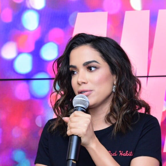 Anitta foi condenada a pagar R$ 1 milhão para sua ex-empresária, Kamilla Fialho