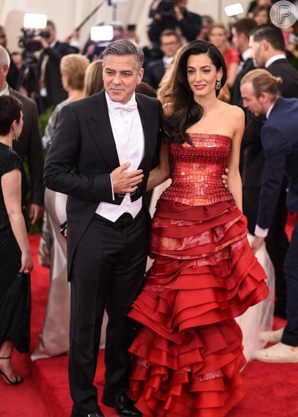 George Clooney e a mulher, Amal, reservaram um andar do hospital para ter privacidade