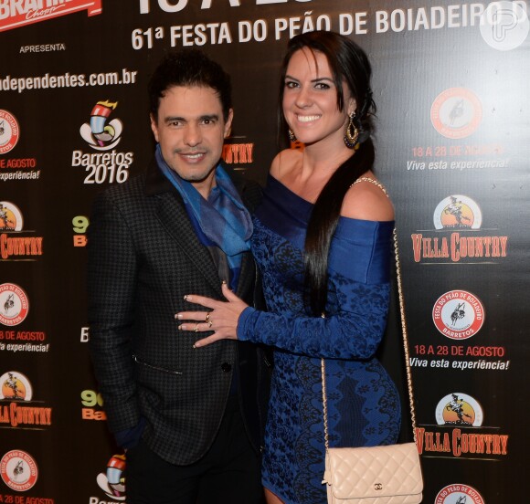 A representante de Zezé Di Camargo e Graciele Lacerda negou a ida do casal a uma casa de swing