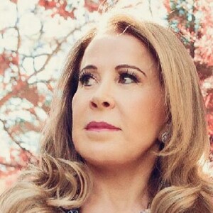 Zilu Camargo contou que o novo affair é do meio musical