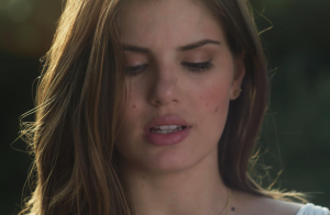 Fono avalia sotaque de Camila Queiroz após críticas: 'O 'x' não é tão arrastado'