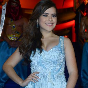 Maisa Silva apostou em um vestido azul da estilista Carol Hungria para a sua festa de 15 anos, que aconteceu em São Paulo na noite desta sexta-feira, 9 de junho de 2017