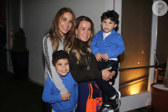 Wanessa Camargo foi com a mãe, Zilu, e os filhos José Marcus e João Francisco