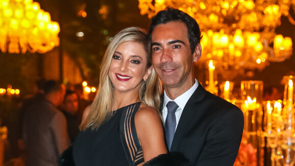 Ticiane Pinheiro comemora noivado com Cesar Tralli: 'Felicidade não cabe em mim'