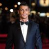 Cristiano Ronaldo decidiu aumentar a família e é pai de gêmeos