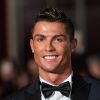 Cristiano Ronaldo é pai de gêmeos através de barriga de aluguel de americana