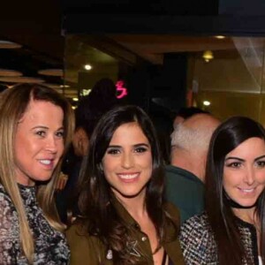 Discreto, Leonardo sempre acompanha Camilla em seus compromissos de trabalho